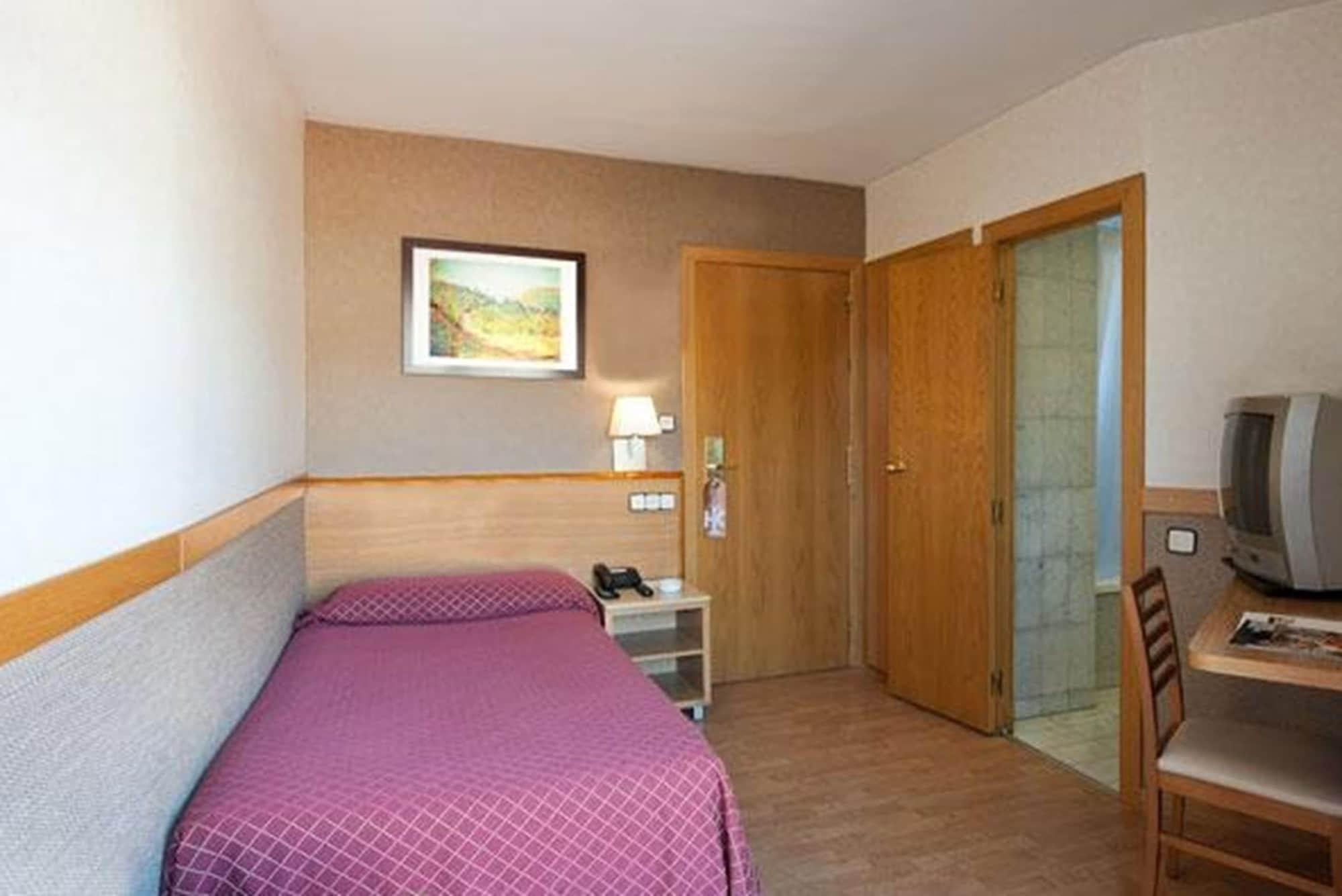 Hotel Catalonia Park Güell Barcellona Esterno foto